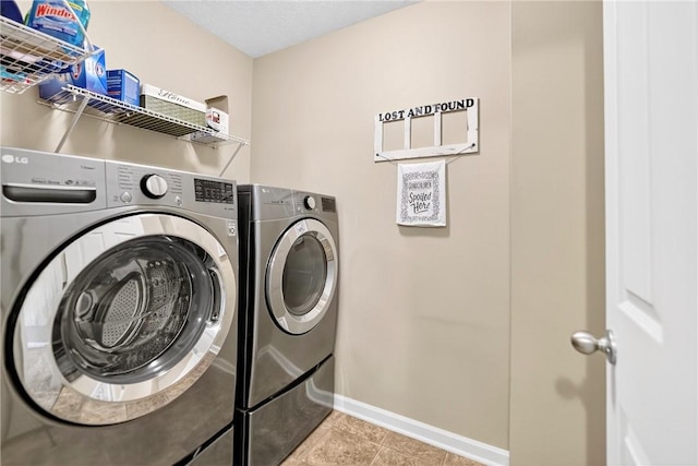 2000 Moccasin Dr, South Strabane, PA 15301 - washroom with washing machine and dryer