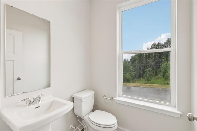 118 River Ridge Drive, Moon/Crescent Twp, PA 15108 - half bath with toilet and a sink