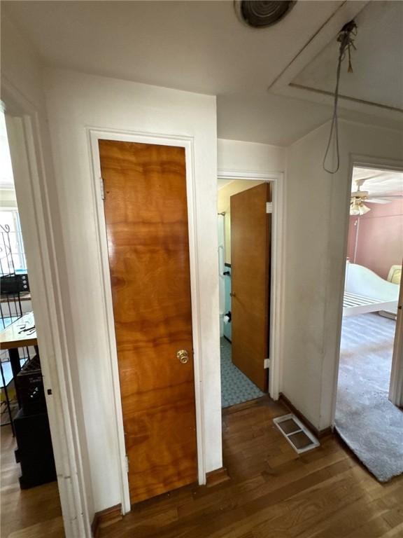 155 Roosevelt Ave, Stowe Twp, PA 15136 - corridor with wood finished floors