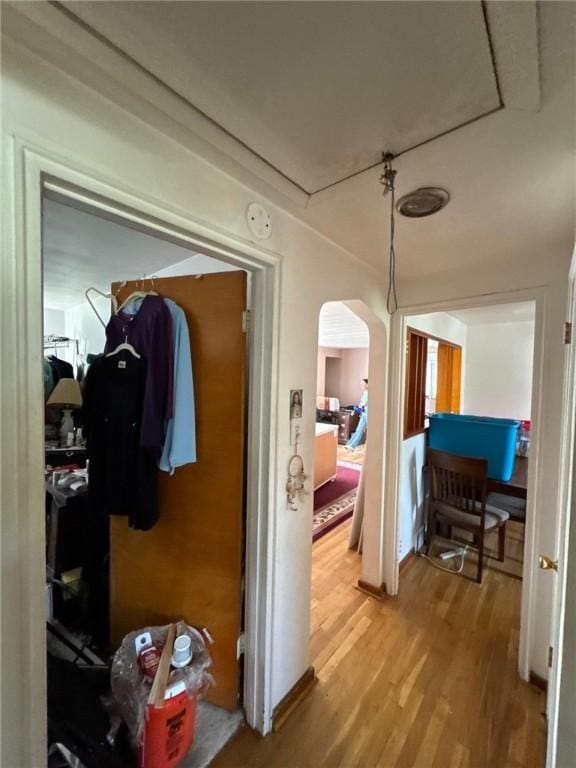 155 Roosevelt Ave, Stowe Twp, PA 15136 - hallway with wood finished floors and arched walkways