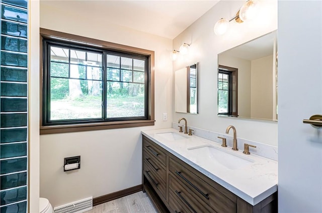 5 Bel Aire Dr, Murrysville, PA 15626 - full bath featuring double vanity and wood finished floors