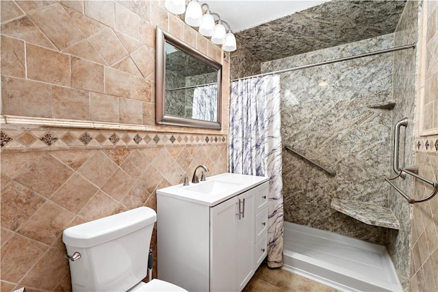 5342 Pleasant Unity Rd, Latrobe, PA 15650 - full bath featuring tile walls, vanity, and tiled shower