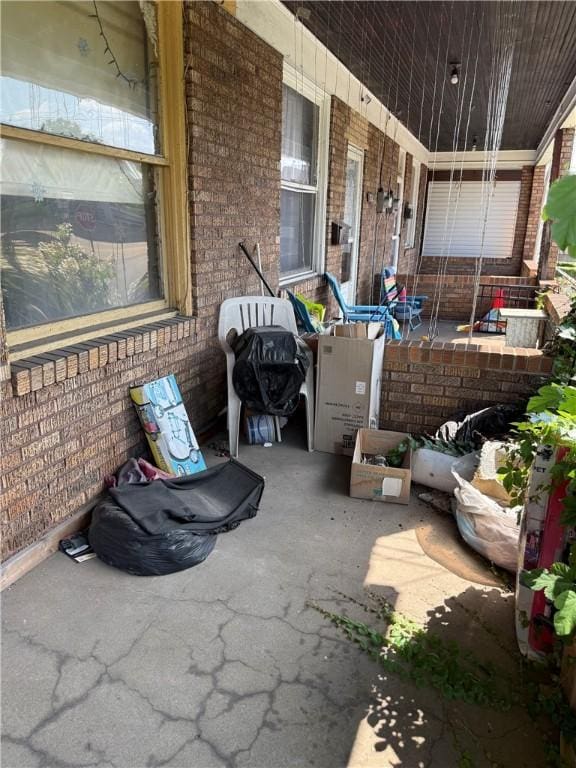7514 Roslyn St, Swissvale, PA 15218 - view of porch