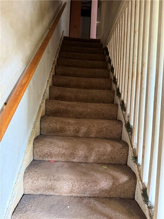 7514 Roslyn St, Swissvale, PA 15218 - view of staircase