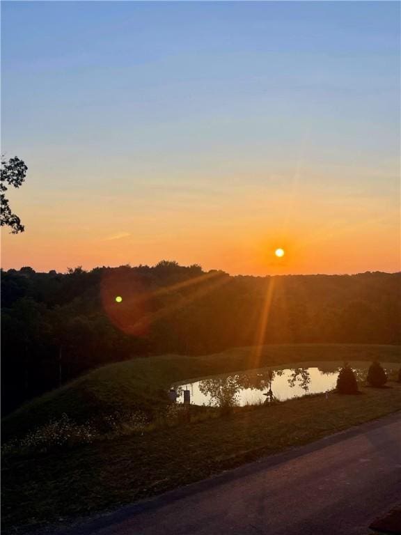 504 Nolan Cir, Cranberry Twp, PA 16066 - view of mountain backdrop featuring a nearby body of water
