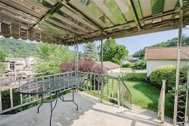314 N 9th St, Apollo Boro, PA 15613 - patio / terrace with a yard