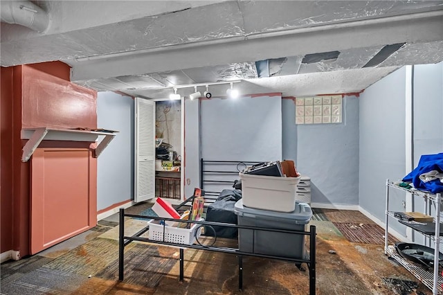 1860 Jancey St, Morningside, PA 15206 - finished basement with baseboards