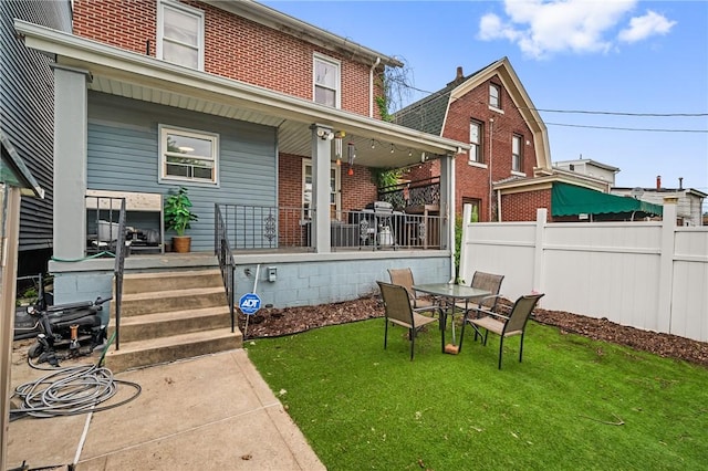 1860 Jancey St, Morningside, PA 15206 - covered porch featuring outdoor dining space