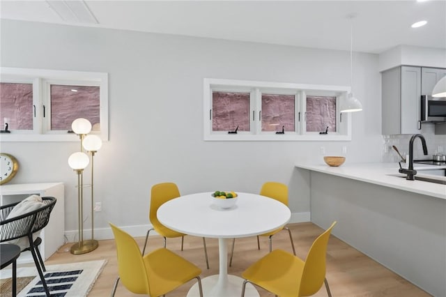 1211 Boyle St, Central North Side, PA 15212 - dining room featuring light wood-type flooring and recessed lighting