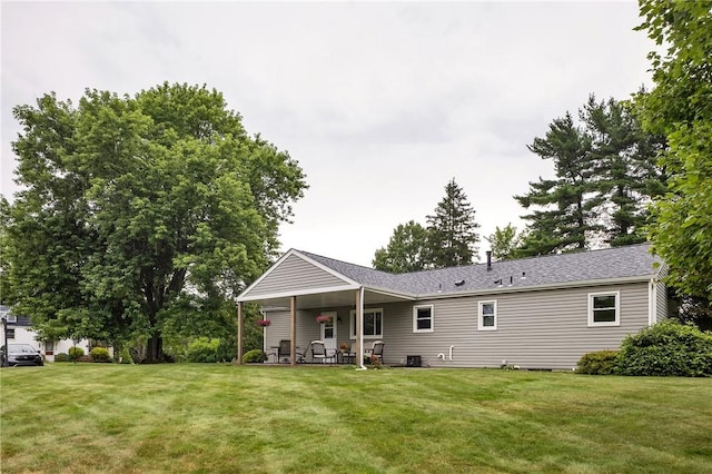 2899 E Elfinwild Rd, Hampton, PA 15101 - back of property with a lawn