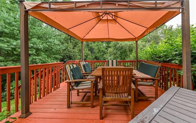489 Jenny Dr, Richland, PA 15044 - wooden terrace with outdoor dining space