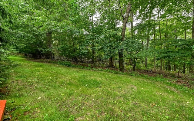 489 Jenny Dr, Richland, PA 15044 - view of grassy yard featuring a forest view