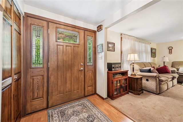 982 Braddock Rd, Forest Hills Boro, PA 15221 - entrance foyer featuring light wood-style flooring