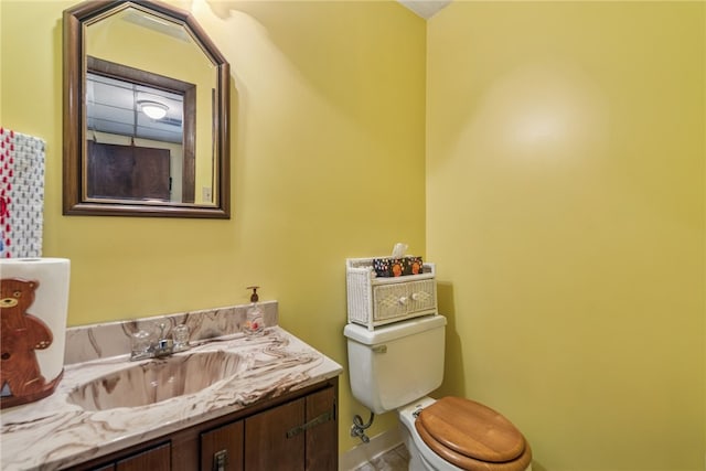 982 Braddock Rd, Forest Hills Boro, PA 15221 - half bathroom with toilet and vanity