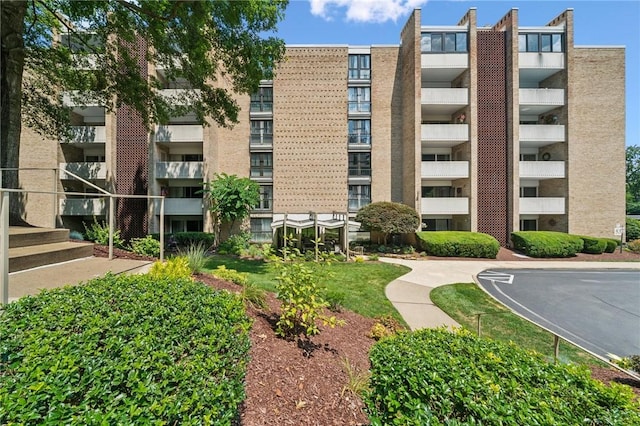 53 Highland Rd Unit 403-404, Bethel Park, PA 15102 - view of apartment building / complex