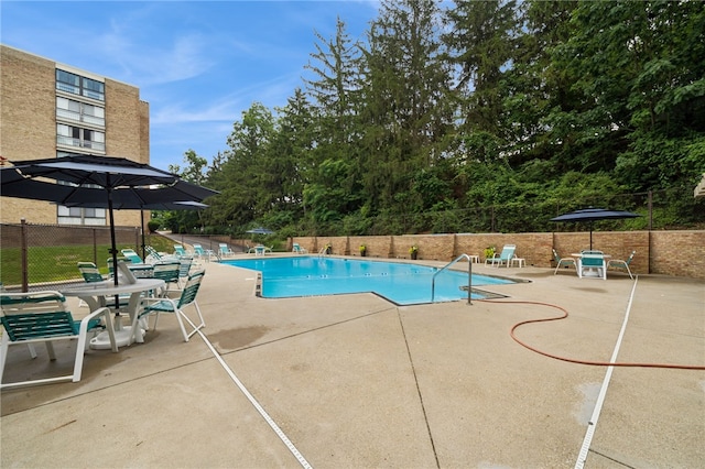 53 Highland Rd Unit 403-404, Bethel Park, PA 15102 - community pool featuring a patio area
