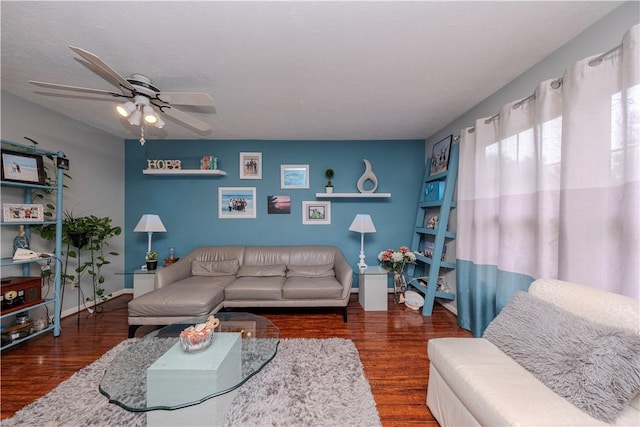 115 Westbrooke Ln, Findlay Twp, PA 15108 - living area with ceiling fan and wood finished floors