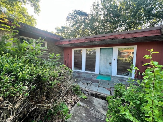 1560 Oneida Dr, Jefferson Hills, PA 15025 - view of exterior entry with stone siding