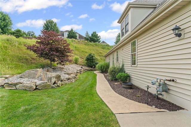 3111 Edelweiss Ct Ste 201, Adams Twp, PA 16046 - view of grassy yard