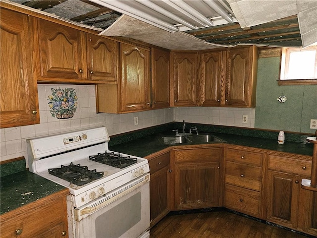 826 Parkwood Rd, Mount Oliver, PA 15210 - photo 21