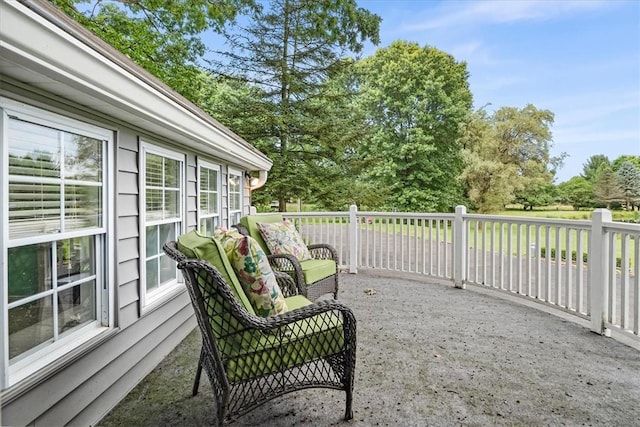 115 Nursery Rd, Forward Twp, PA 16053 - view of patio