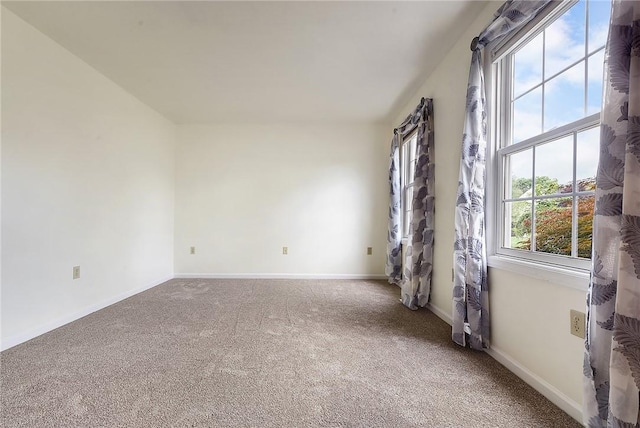 538 Bluegrass Dr, Canonsburg, PA 15317 - unfurnished room with carpet flooring and baseboards
