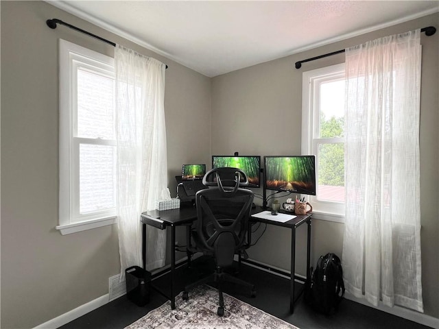 1069 Martin Ave, New Kensington, PA 15068 - office space with baseboards