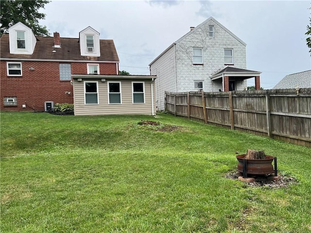 1069 Martin Ave, New Kensington, PA 15068 - view of yard featuring an outdoor fire pit
