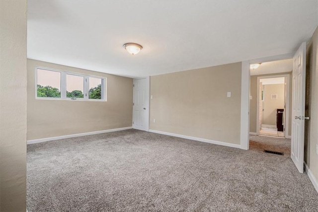 7321 Ringertown Rd, Murrysville, PA 15632 - carpeted empty room with baseboards
