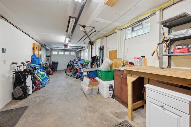 516 Shenango Rd, Chippewa Twp, PA 15010 - garage with a workshop area
