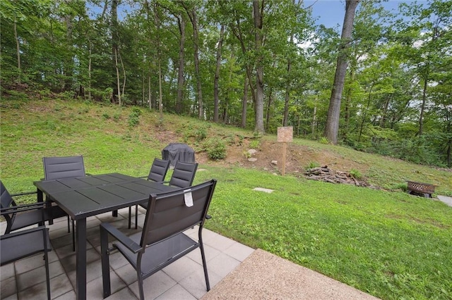 516 Shenango Rd, Chippewa Twp, PA 15010 - view of patio with outdoor dining area