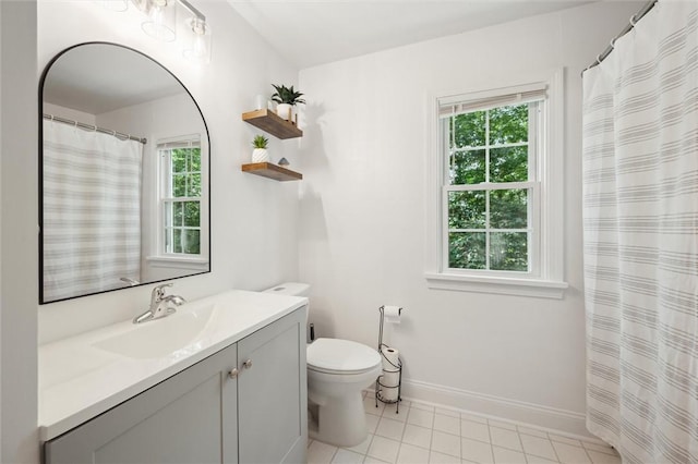 516 Shenango Rd, Chippewa Twp, PA 15010 - bathroom featuring vanity and tile patterned flooring