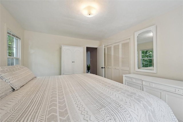 516 Shenango Rd, Chippewa Twp, PA 15010 - bedroom featuring a closet