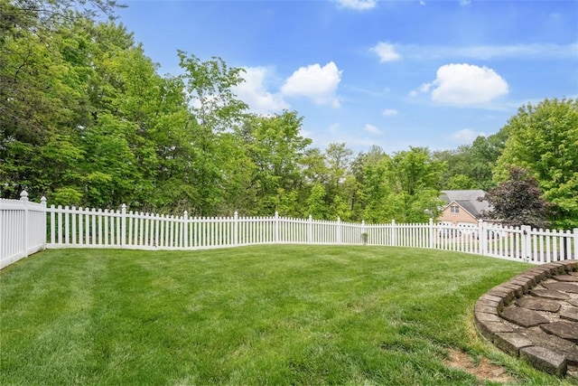 1544 Eldorado Dr, Hopewell Twp, PA 15001 - view of fenced backyard