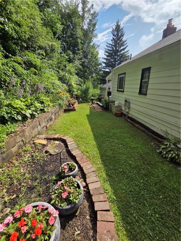 106 6th Ave, Ross Twp, PA 15229 - view of grassy yard
