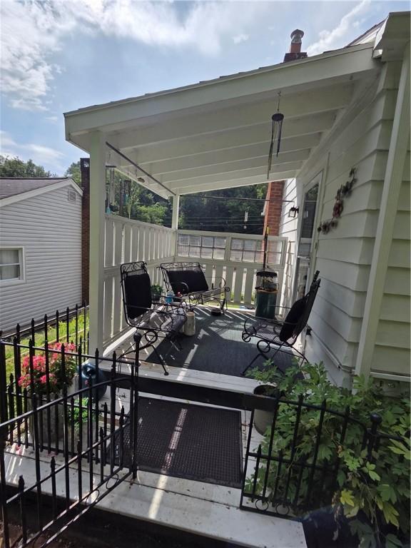 106 6th Ave, Ross Twp, PA 15229 - view of patio
