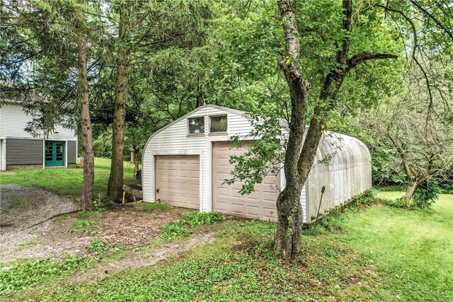 2725 N Neshannock Rd, Sharpsville, PA 16150 - view of detached garage