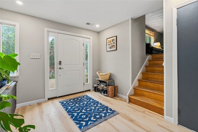 4 Thornridge Rd, Kilbuck Twp, PA 15202 - foyer featuring wood finished floors, stairs, and recessed lighting