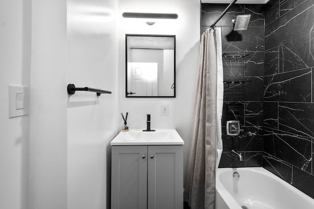 1819 Craig St, Mckeesport, PA 15132 - full bathroom featuring vanity and shower / tub combo