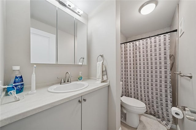 2047 Haymaker Rd, Monroeville, PA 15146 - full bath with vanity and a shower with shower curtain