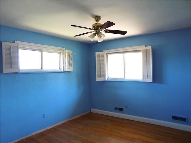 3055 Fadette St, Sheraden, PA 15204 - unfurnished room featuring wood finished floors and ceiling fan