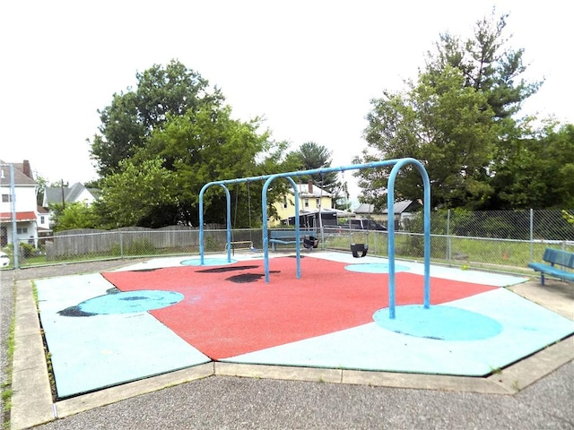 3055 Fadette St, Sheraden, PA 15204 - view of community play area