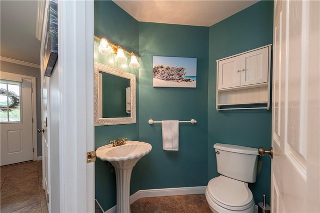 314 Westburn Ct, Seven Fields Boro, PA 16046 - bathroom with toilet and crown molding