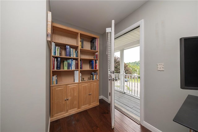 314 Westburn Ct, Seven Fields Boro, PA 16046 - doorway with dark wood-style flooring and baseboards
