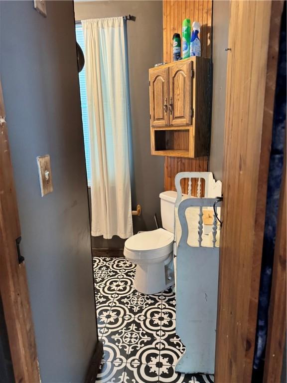 108 Hill St, Coaldale, PA 16679 - bathroom with toilet and tile patterned floors
