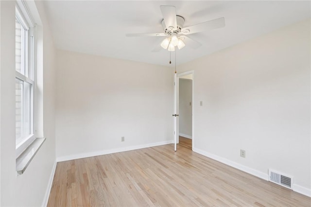 106 Crestline Dr, Ross Twp, PA 15237 - unfurnished room featuring light wood-style flooring and ceiling fan