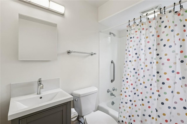 106 Crestline Dr, Ross Twp, PA 15237 - bathroom with vanity and shower / bath combination with curtain