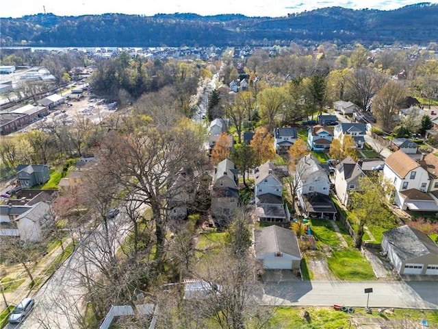 206 7th St, Oakmont, PA 15139 - aerial view of property's location with nearby suburban area