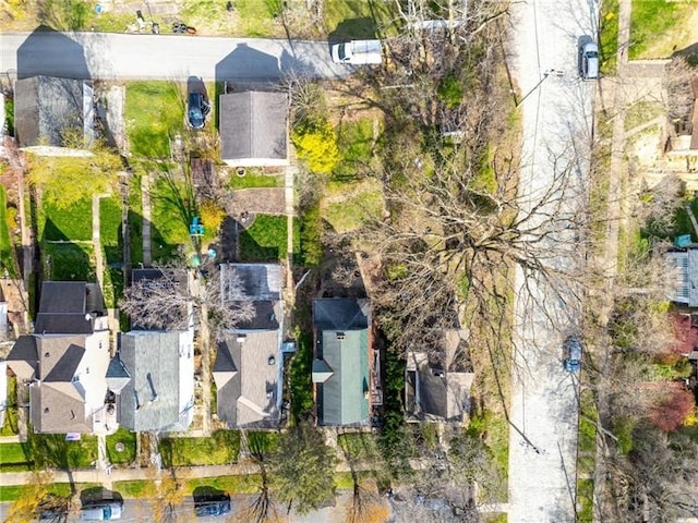 206 7th St, Oakmont, PA 15139 - aerial view of residential area