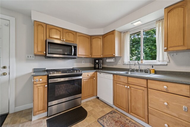 4746 Bert Dr, Monroeville, PA 15146 - photo 13